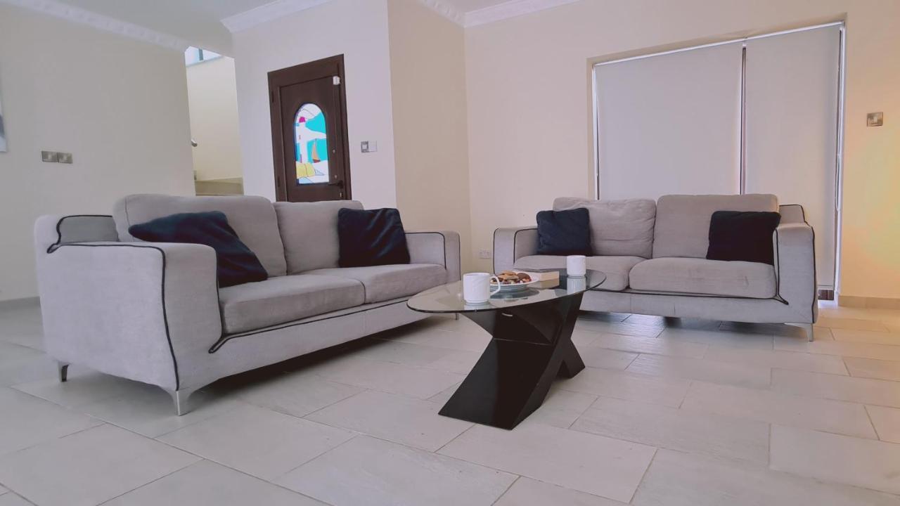 Stay Ocean View Villa Паралимни Екстериор снимка