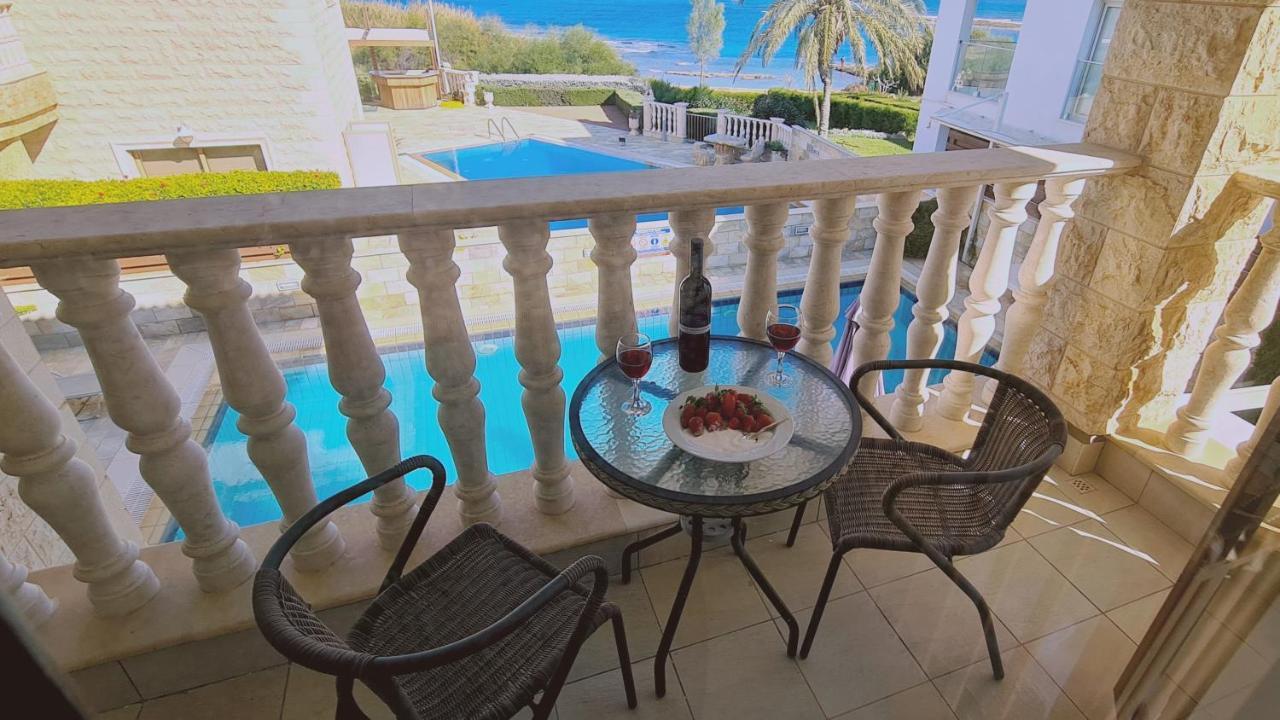 Stay Ocean View Villa Паралимни Екстериор снимка
