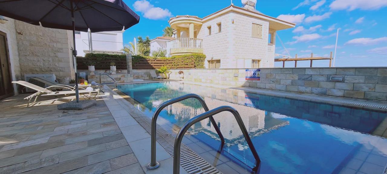 Stay Ocean View Villa Паралимни Екстериор снимка
