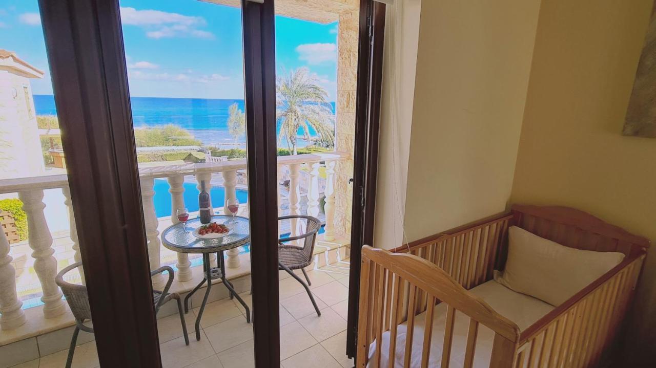 Stay Ocean View Villa Паралимни Екстериор снимка